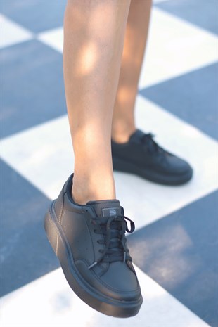 Giyno Deri Siyah Kadın Sneaker